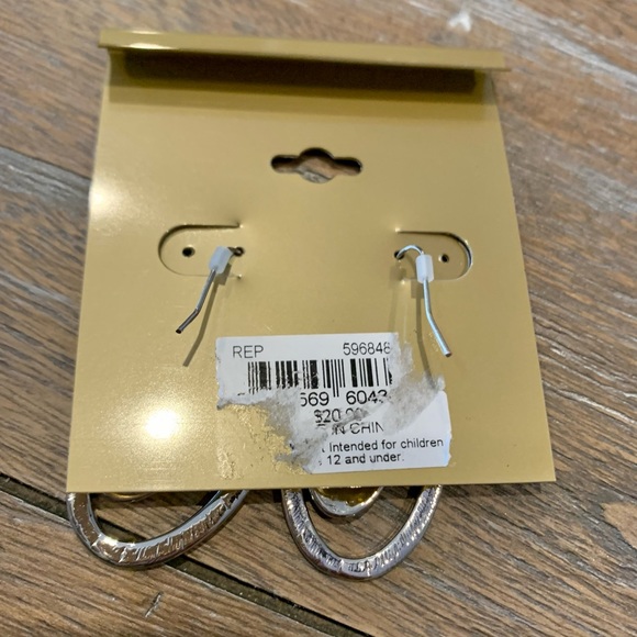 Erica Lyons necklace and earring set! Brand new! - Picture 6 of 7